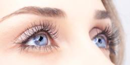 Teintures des Cils et des Sourcils, rehaussement et extensions à Genève